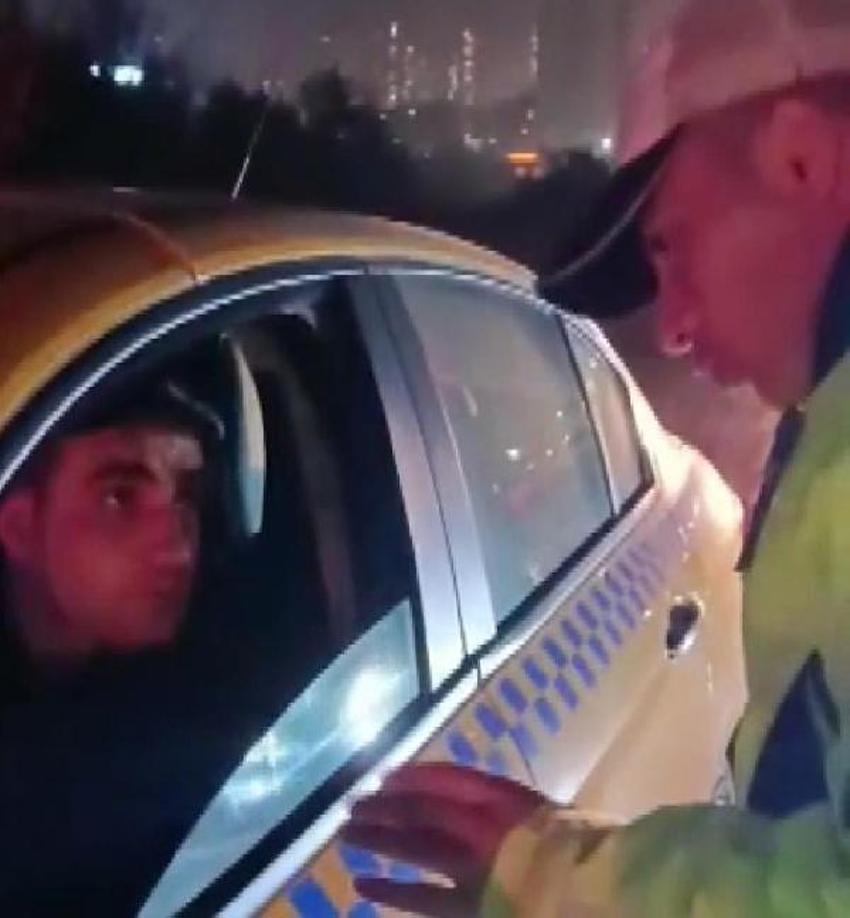 Taksici kaldırımdaki skuterli kadına çarptı