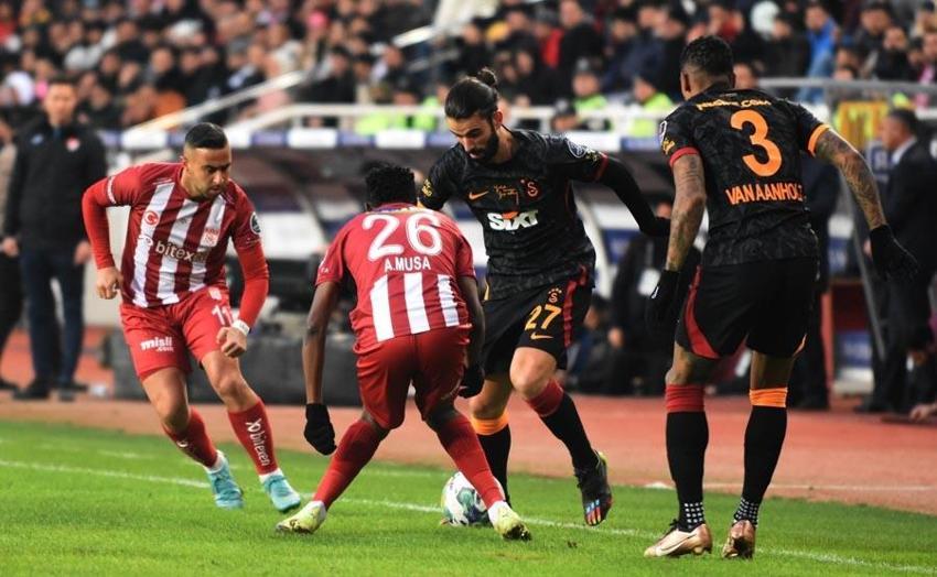 Bu adam Martin Linnes'in aynısı! Galatasaray yeni sol bekini buldu! Vina, Campos, Toure derken...