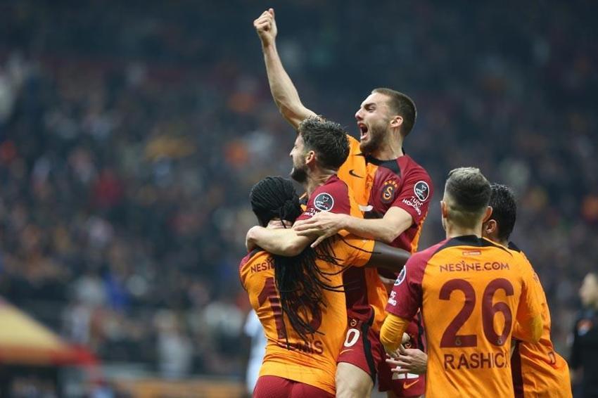 Galatasaray taraftarları isyan etti: 6 milyon euro bu adama nasıl verdiniz?