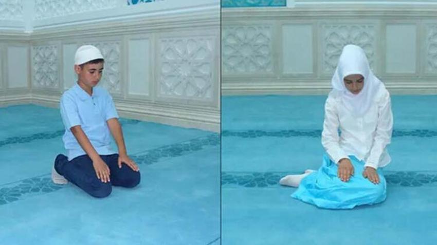 Cuma namazı kılınışı! Diyanet Cuma namazı nasıl kılınır kaç rekattır, Cuma namazında hangi sureler ve dualar okunur, Cuma namazı farz mıdır?