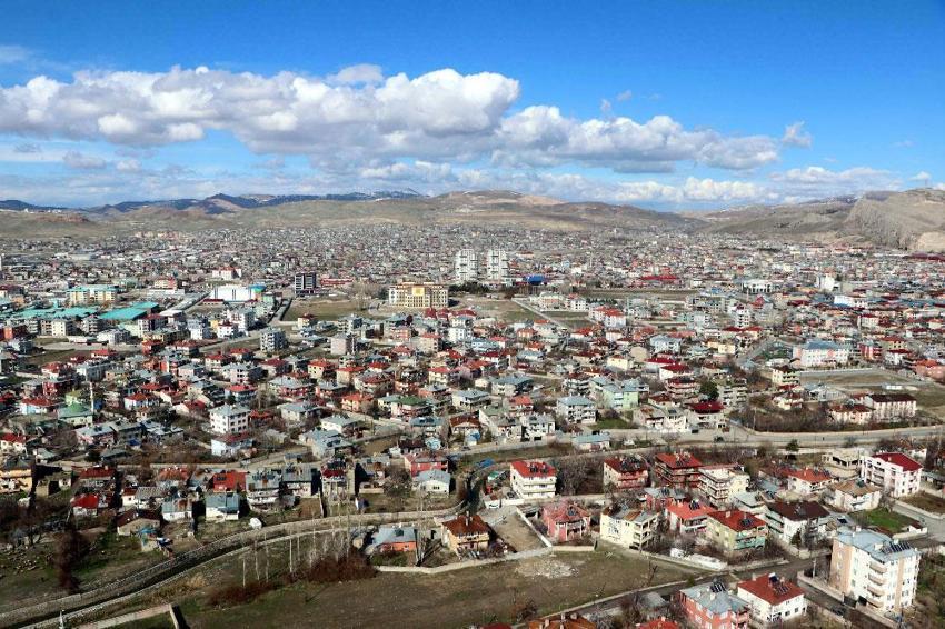 Petrol müjdesi! '4 bölgede var' deyip açıkladı
