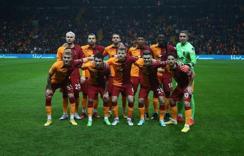 Fenerbahçe derbisi öncesi Okan Buruk'tan 3 yıldıza darbe! 'Kenarda oturacaksınız'