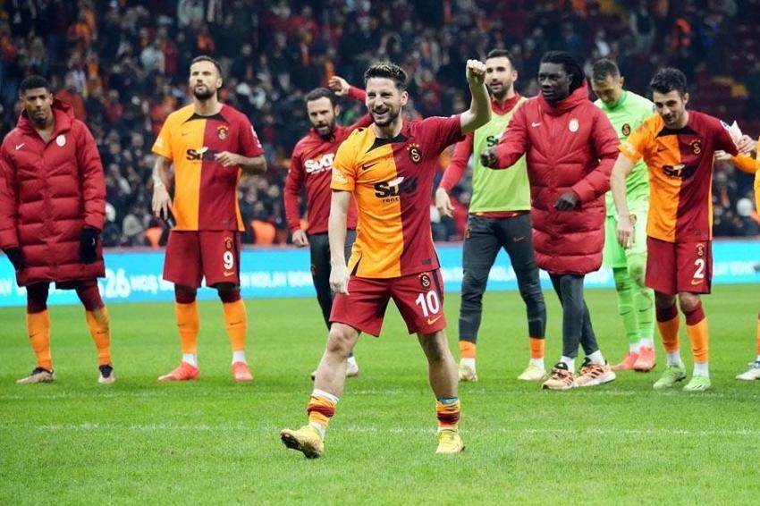 Galatasaray'dan son dakika transferi! Falcao hiç düşünme dedi Dursun Özbek işi bitirdi