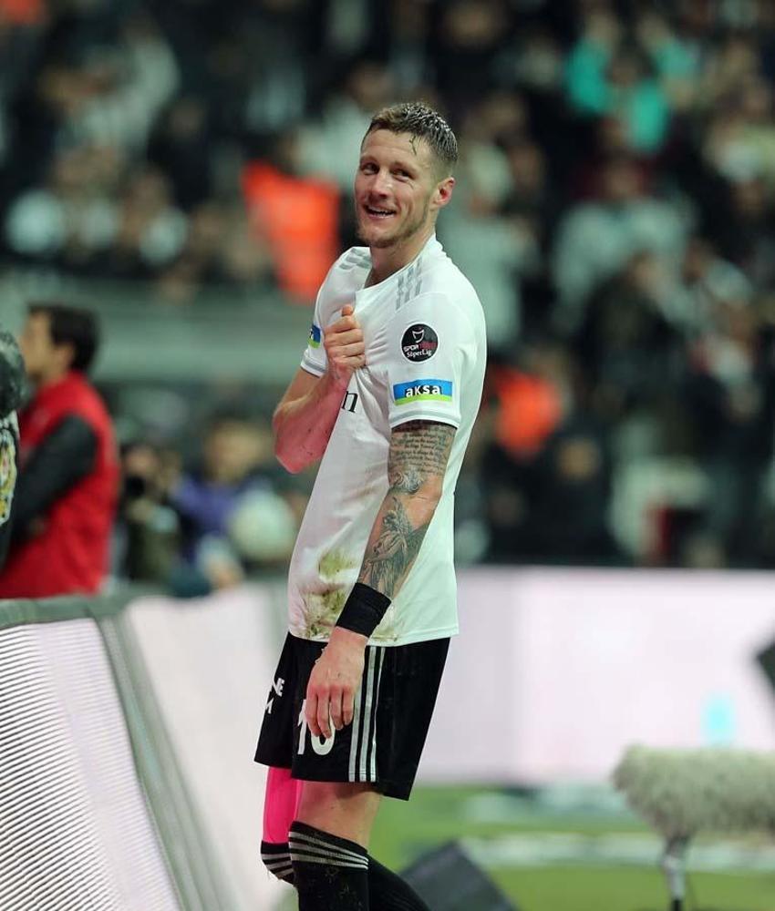 Beşiktaş'ın golcüsü Weghorst veda mı etti? Menajeri açıkladı