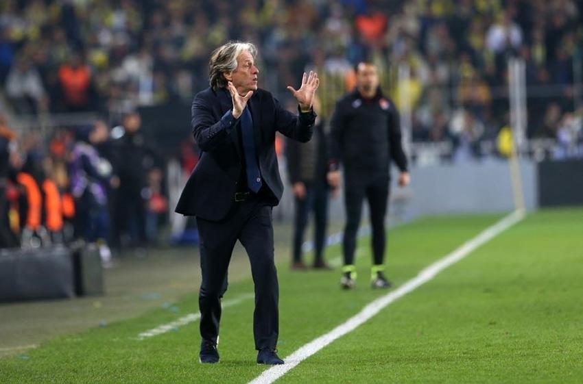 Fenerbahçe'de ortalık yangın yeri! Jorge Jesus hezimeti Vitor Pereira sesleri...
