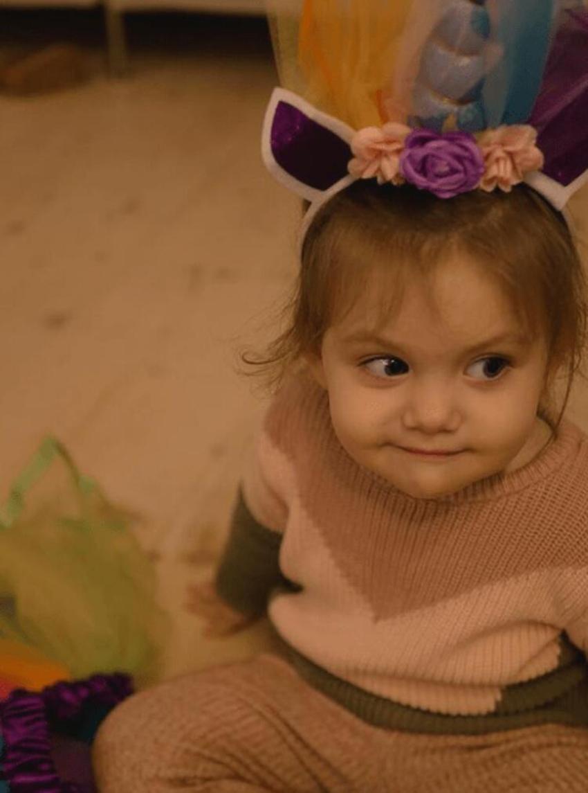 Meryem Uzerli'nin kızı Lily iki yaşında! Doğum günü pozları gündem oldu