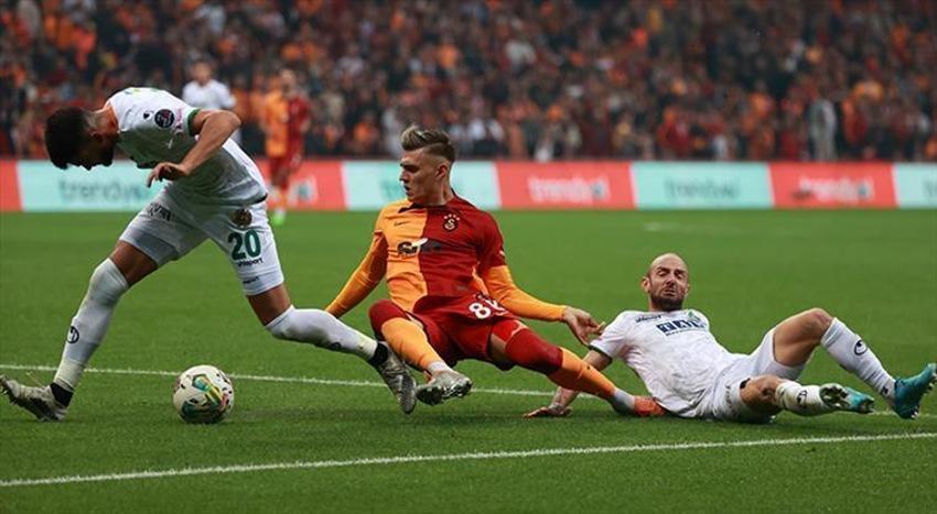 Okan Buruk'tan çok tartışılacak sol bek! Sumudica nereye gittiyse onu da alıp yanında götürdü