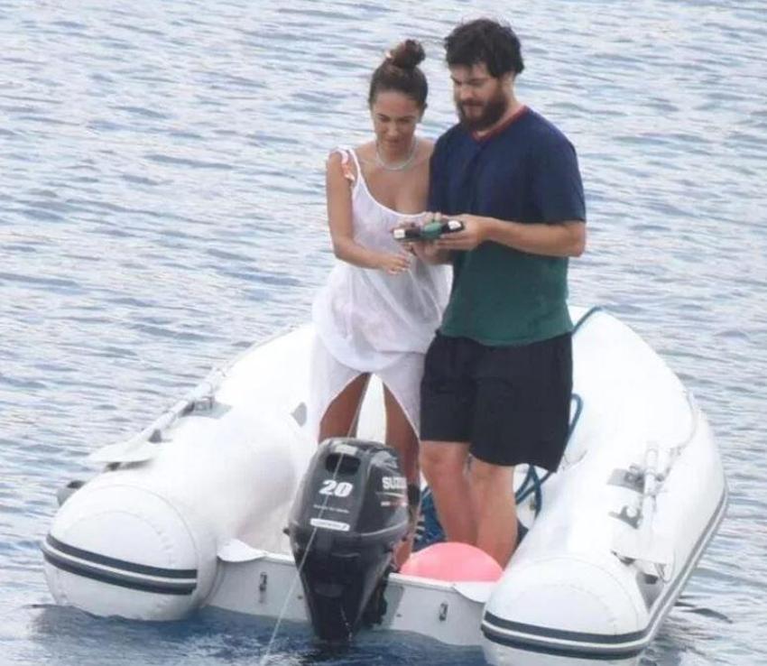 Çağatay Ulusoy ve Duygu Sarışın ayrıldı! Birbirlerini takipten çıkardılar