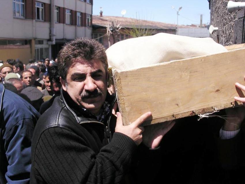 Burhan Çaçan hayatını kaybetti