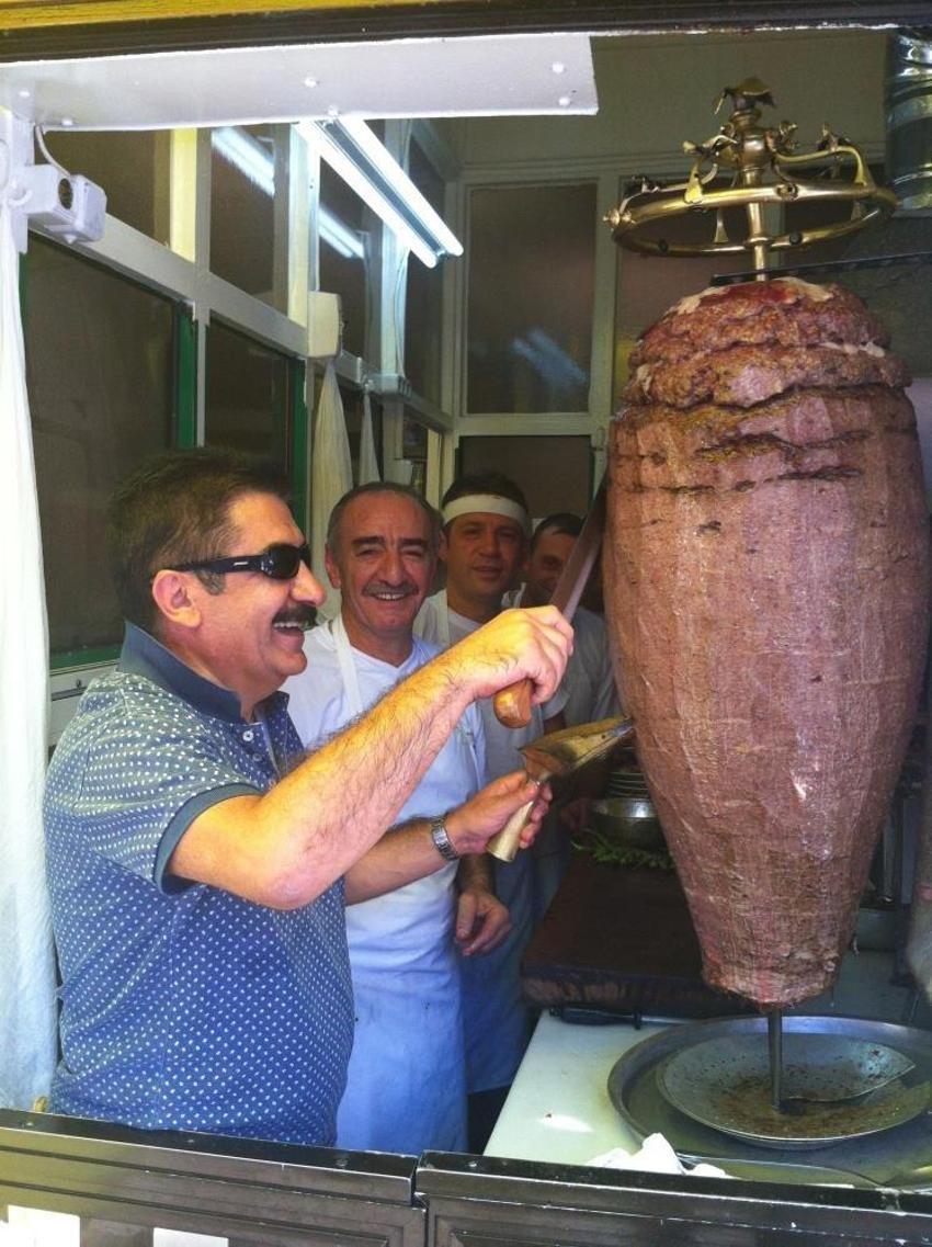 Burhan Çaçan hayatını kaybetti