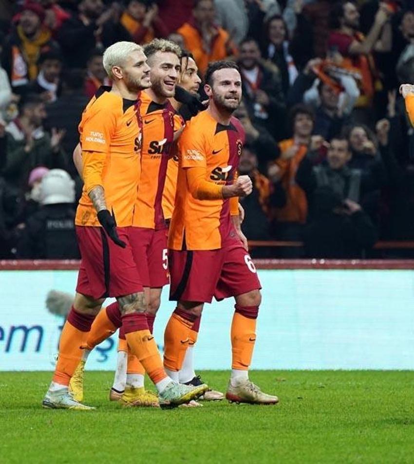 Dursun Özbek ve Okan Buruk'u şok eden ayrılık: 20 önce oynadığım takımıma geri dönüyorum