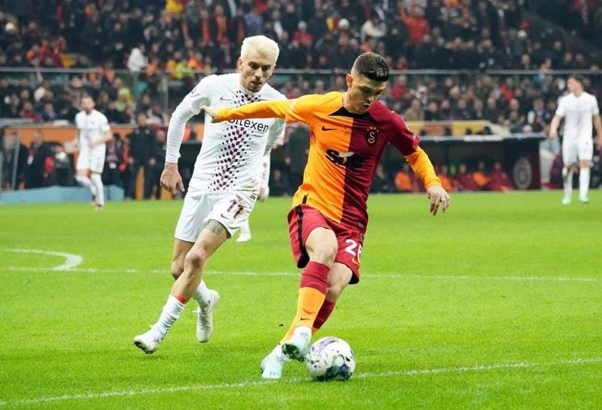 Canlı yayında Galatasaray'ın yeni transferini açıkladı Dursun Özbek'i hop oturup hop kaldırdı