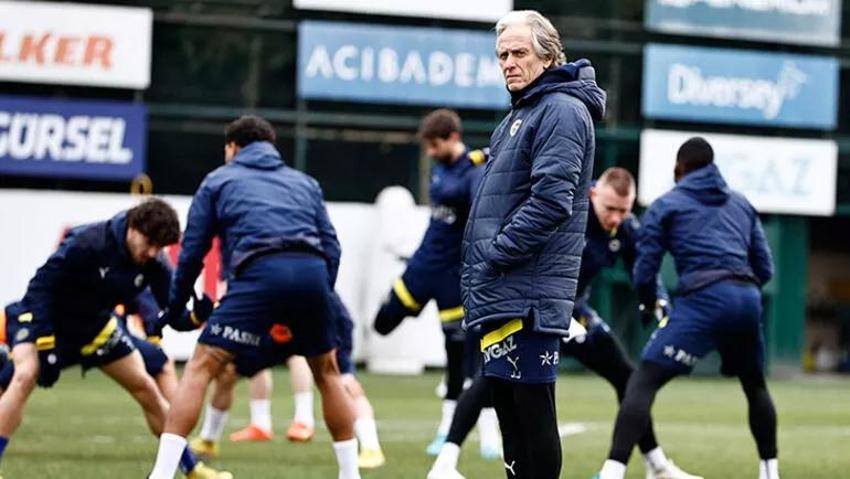 Fenerbahçe'de hedef Jorge Jesus'un gözde ismi! Şartlar zorlanıyor