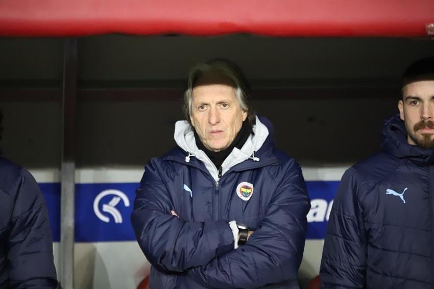 Fenerbahçe'de deprem! 5 ayrılığı açıkladı! Biri Trabzonspor'a gidiyor