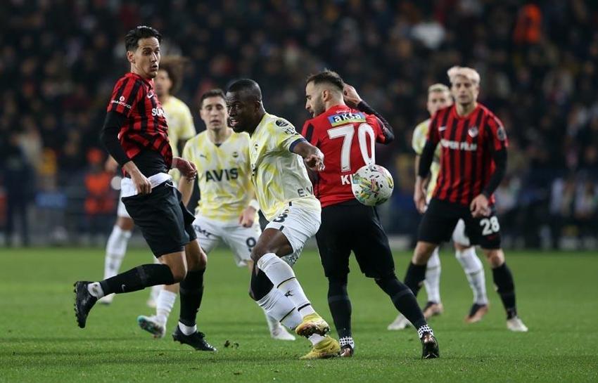 Fenerbahçe'de deprem! 5 ayrılığı açıkladı! Biri Trabzonspor'a gidiyor