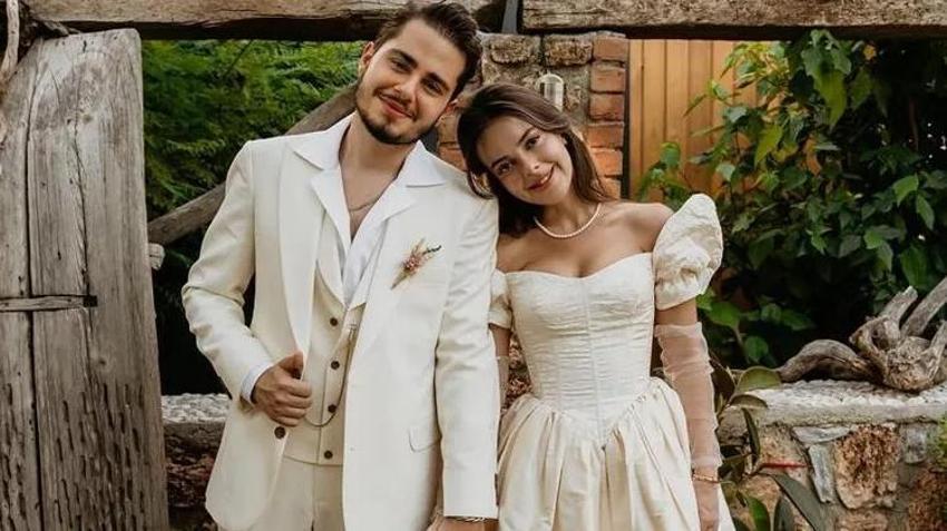 Perihan Savaş'tan Melis Ketenci'ye hediye!