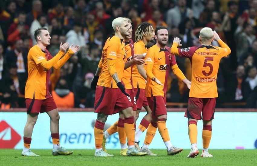 Aboubakar bombası patladı yıldız golcünün açıklamaları Galatasaray taraftarlarını ayağa kaldırdı