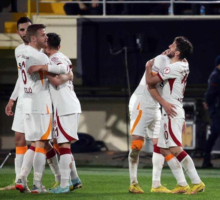 Hatayspor maçında başlamıştı dün akşam patlak verdi! Galatasaray'da 3 yıldız arasında kriz