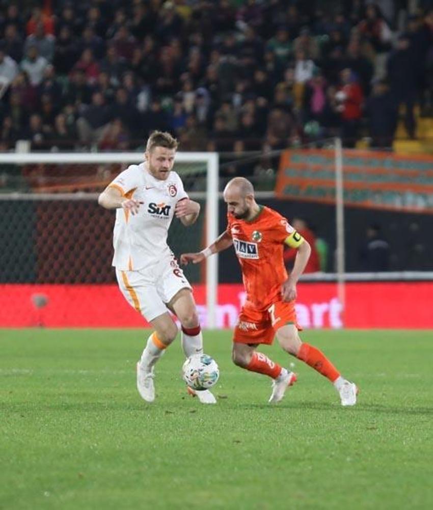 Hatayspor maçında başlamıştı dün akşam patlak verdi! Galatasaray'da 3 yıldız arasında kriz