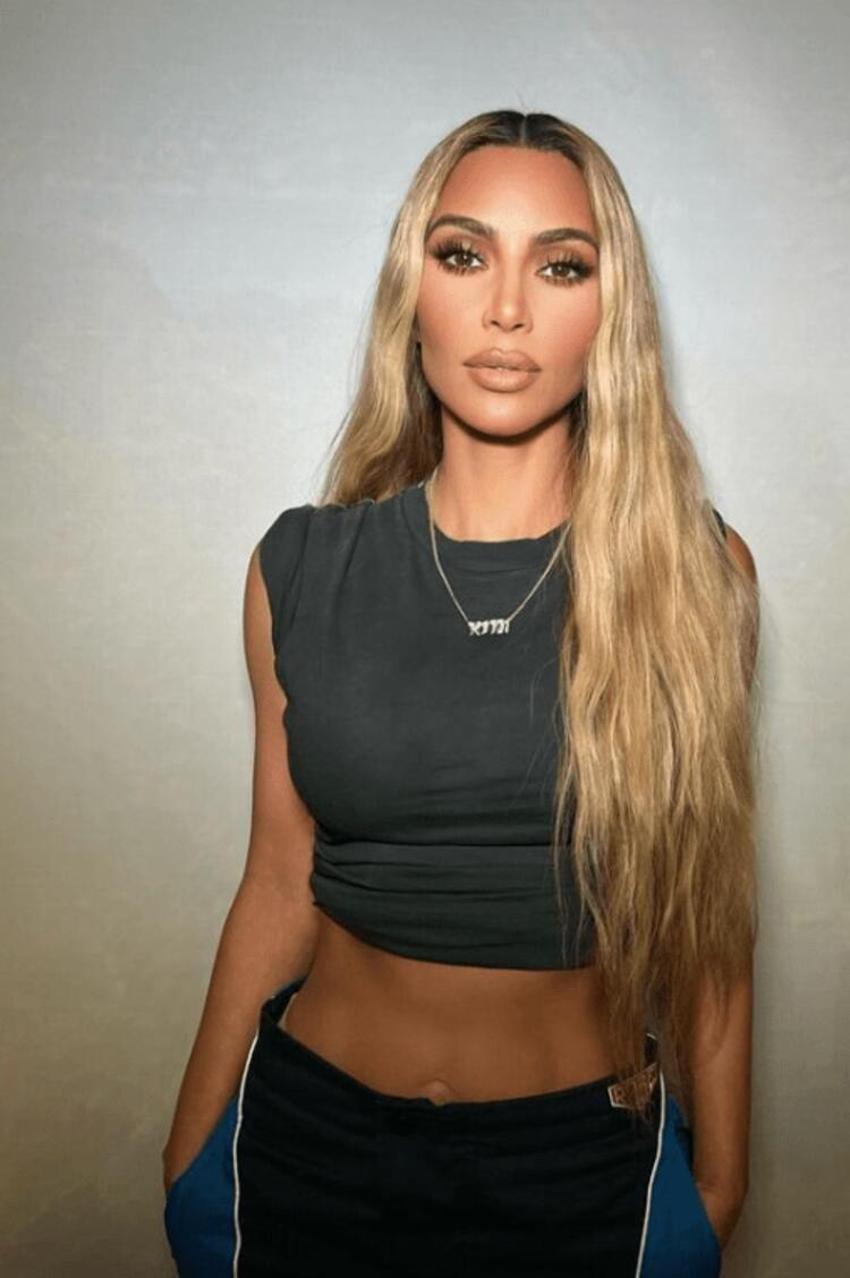 Kylie Jenner ve Kim Kardashian’ın 'kıyafet' atışması gündem oldu!