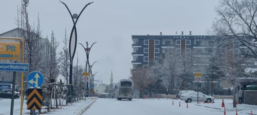 Beklenen kar yağışı ve soğuk Balkanlardan gelecek! Bu illerde yaşayanlar hazırlıklı olun: Hayatı felç edecek