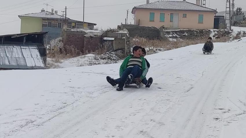 Beklenen kar yağışı ve soğuk Balkanlardan gelecek! Bu illerde yaşayanlar hazırlıklı olun: Hayatı felç edecek