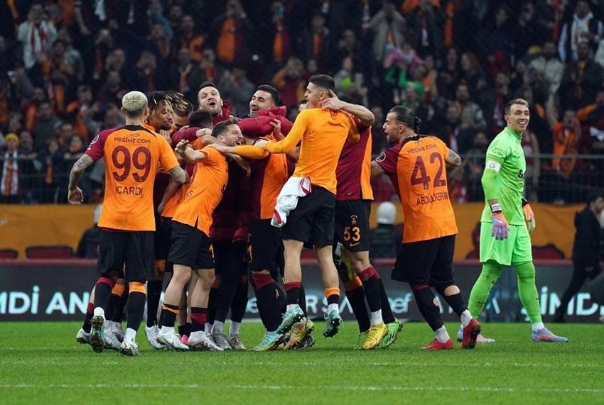 Sen misin İcardi'ye pas atmayan! Okan Buruk'tan yıldız futbolcuya 'kadro dışı' şoku