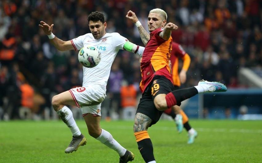 Galatasaray'ın yıldızını öve öve bitiremedi: Sen git maça iki saat kala gel