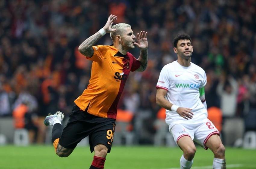 Galatasaray'ın yıldızını öve öve bitiremedi: Sen git maça iki saat kala gel