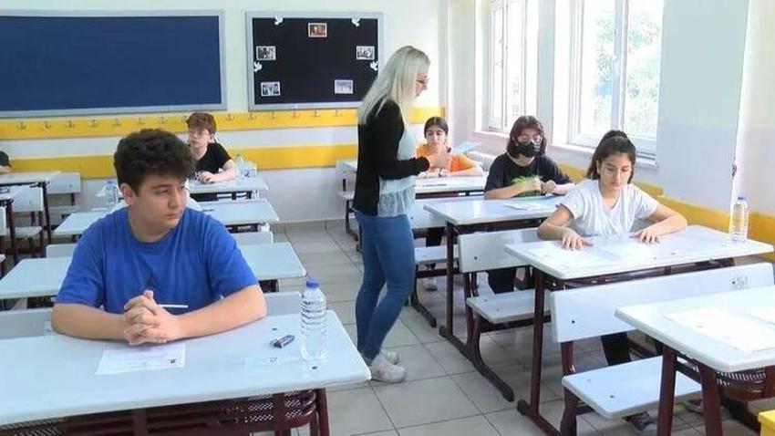 15 Tatil ne zaman bitiyor? İkinci dönem ne zaman başlayacak? MEB tarih verdi