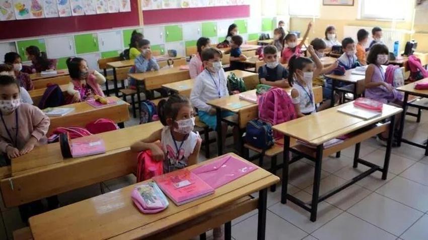 15 Tatil ne zaman bitiyor? İkinci dönem ne zaman başlayacak? MEB tarih verdi