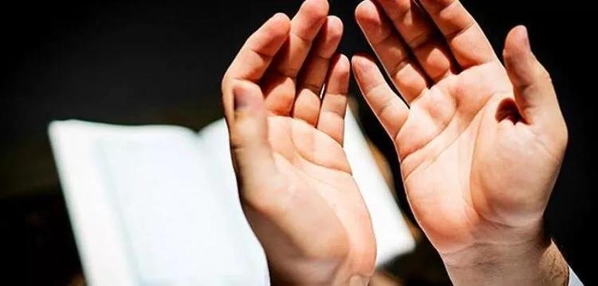 Arefe günü 1000 İhlas okumanın fazileti! Arefe günü İhlas Suresi ne zaman okunur, 1000 İhlas okurken besmele çekilir mi? Arefe günü bin İhlas Suresi okumak