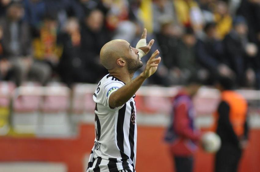 Galatasaray'dan sonra Beşiktaş'tan da müthiş seri! Kayseri'de 2 gol 1 kırmızı