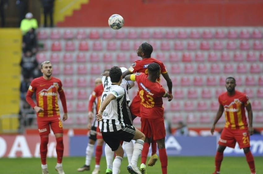 Galatasaray'dan sonra Beşiktaş'tan da müthiş seri! Kayseri'de 2 gol 1 kırmızı