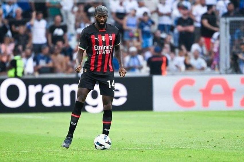Okan Buruk'un transfer listesi deşifre oldu! Galatasaray 5 sol bek bir 8 numarayla masaya oturdu