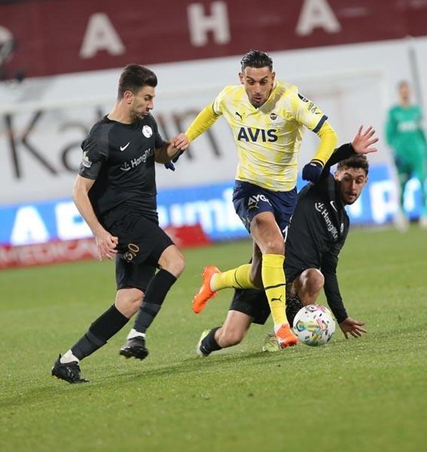 Altay Bayındır'ın yeni takımı belli oldu! Fenerbahçe'den ayrıldı Süper Lig şampiyonuna imza attı