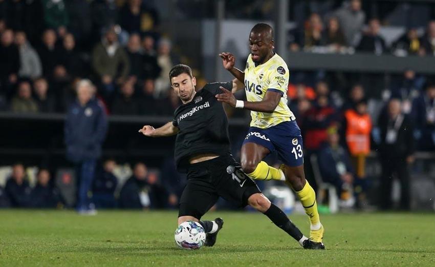 Altay Bayındır'ın yeni takımı belli oldu! Fenerbahçe'den ayrıldı Süper Lig şampiyonuna imza attı