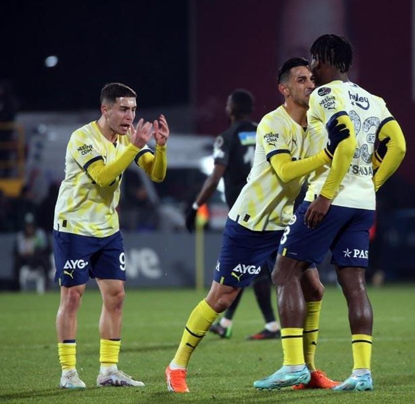Altay Bayındır'ın yeni takımı belli oldu! Fenerbahçe'den ayrıldı Süper Lig şampiyonuna imza attı