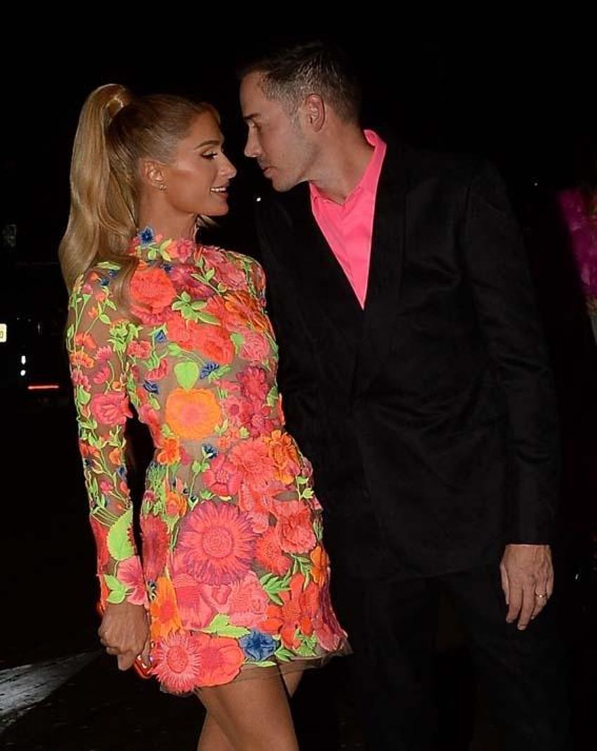 Paris Hilton anne oldu! Haberi sosyal medyadan duyurdu
