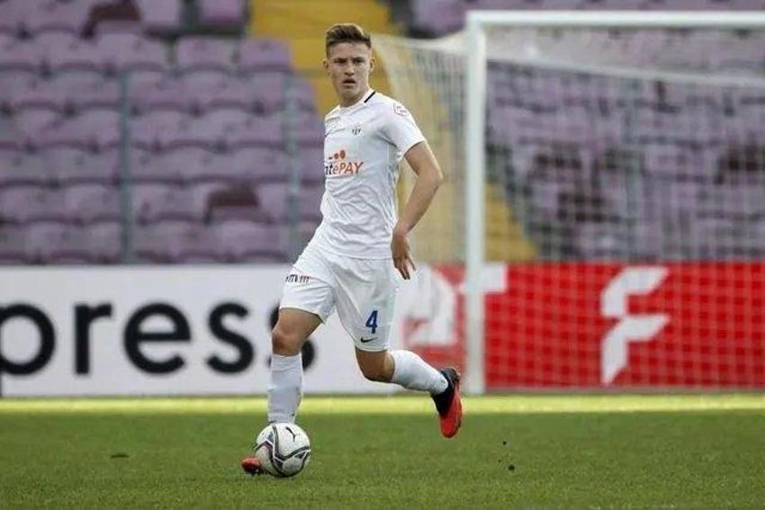 Eski dost Dzemaili'den Galatasaray yönetimine transfer kıyağı: Alın 10 yıl stoper sorunu yaşamayın