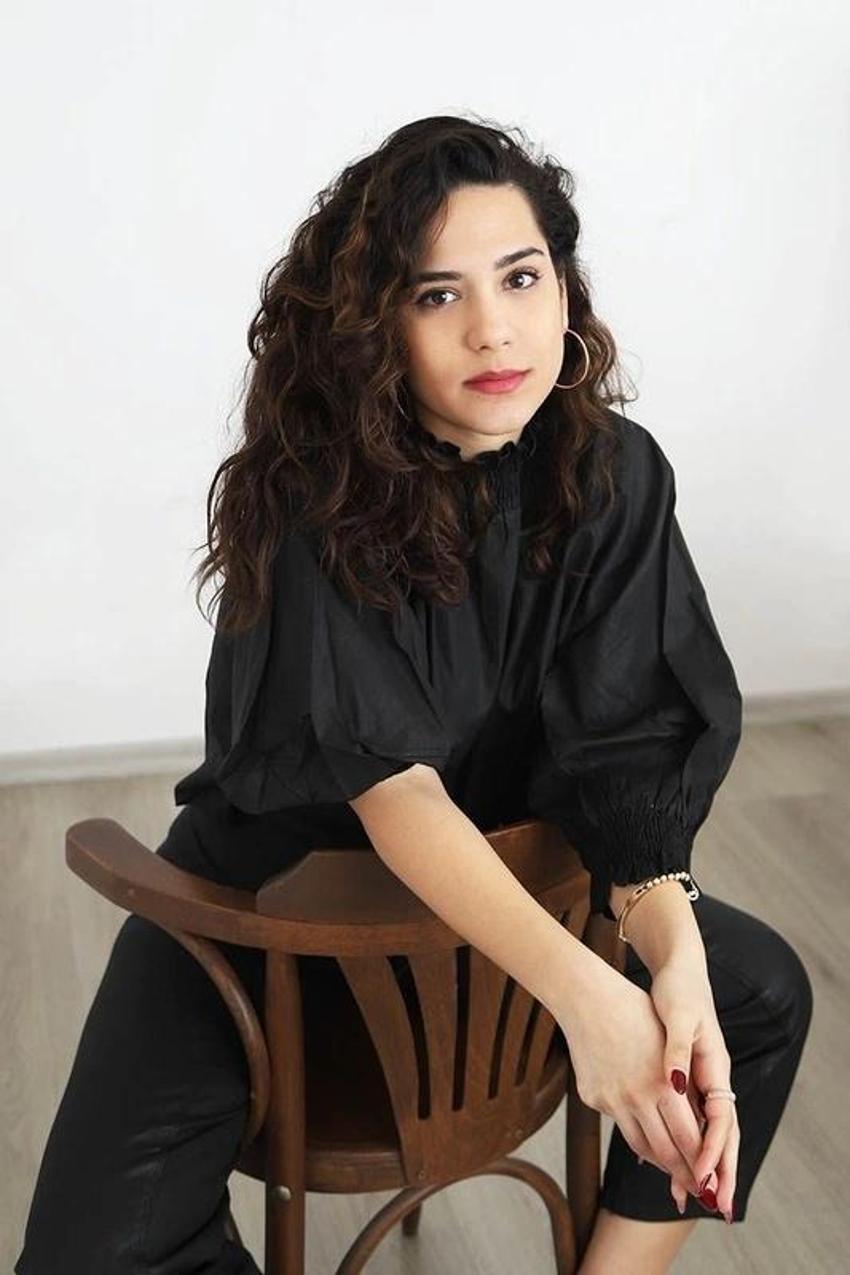 Yaprak Dökümü'nde şirin bir çocuktu! Şebnem Ceceli'nin son hali büyülüyor
