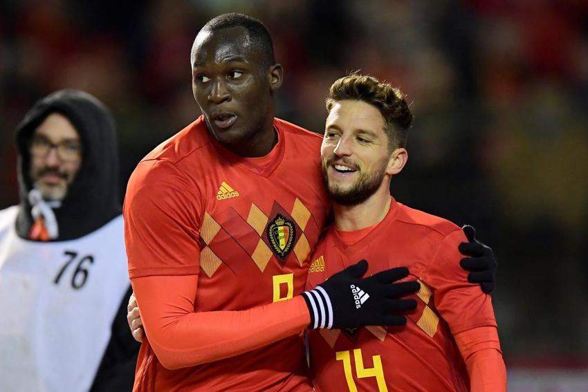 Mertens'ten Dursun Özbek'e telefon: Merak etme başkan dünya yıldızını Galatasaray'a ben getireceğim
