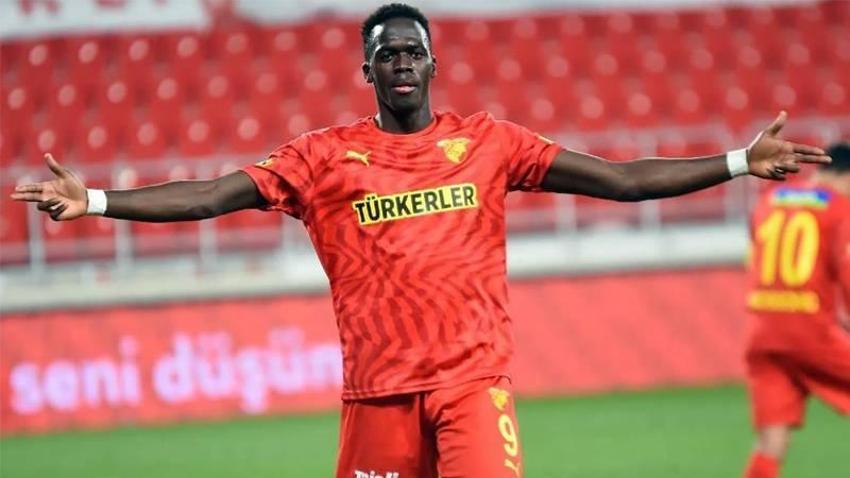 Ali Koç'tan akla hayale gelmeyecek hamle! 13 milyon euro'luk Süper Lig yıldızının peşine düştü