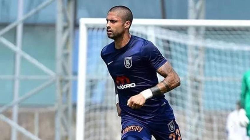 Emre Belözoğlu'lu Başakşehir'in kasası doldu taştı! 5 oyuncunun satışından inanılmaz gelir