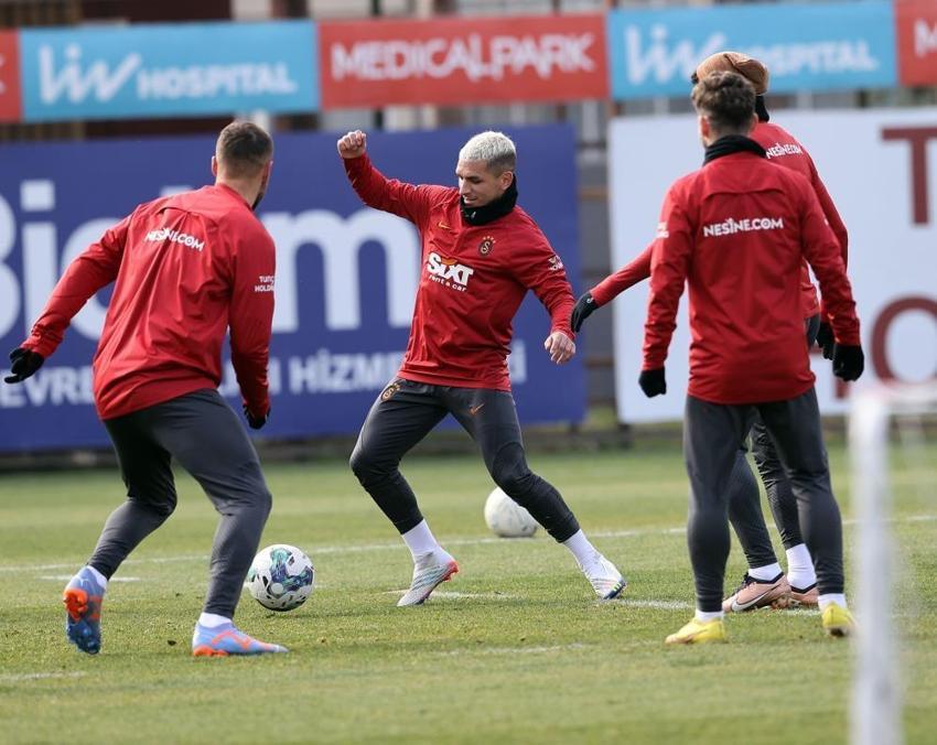 Galatasaray'da transfer gelişmesi! Sol beke yeni aday