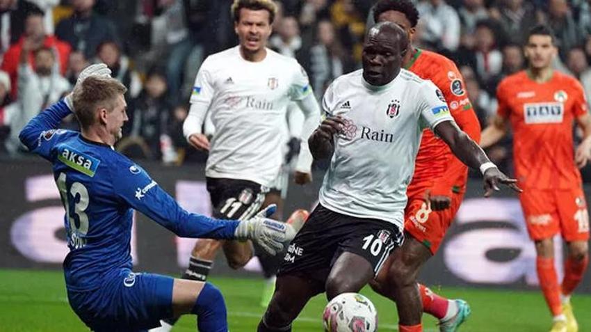 Beşiktaş-Alanyaspor maçında tartışmalı pozisyon! Yaşar Kemal Uğurlu'nun kararı damga vurdu: Kırmızı kart