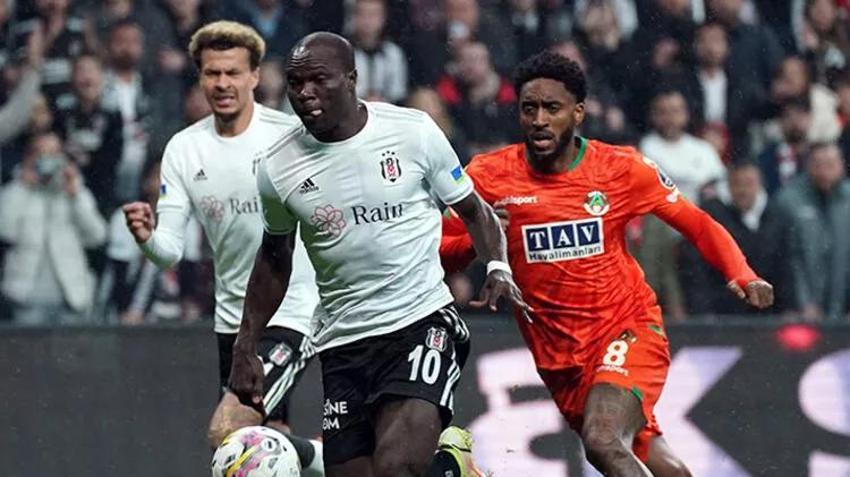 Beşiktaş-Alanyaspor maçında tartışmalı pozisyon! Yaşar Kemal Uğurlu'nun kararı damga vurdu: Kırmızı kart