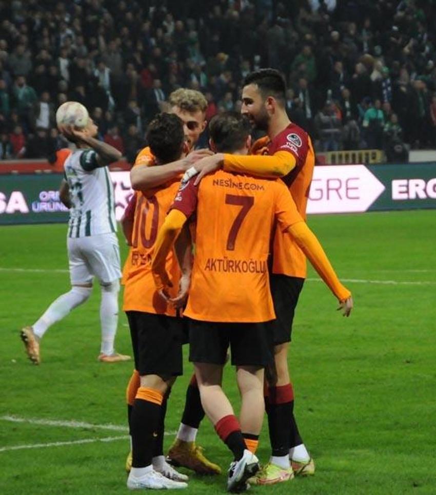 Çotanak'ta ilklerin akşamı! Dubois, Rashica ve Yunus Akgün ilk gollerini attı Galatasaray 10'da 10 yaptı