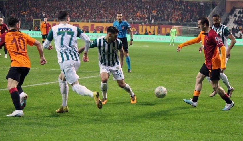 Çotanak'ta ilklerin akşamı! Dubois, Rashica ve Yunus Akgün ilk gollerini attı Galatasaray 10'da 10 yaptı