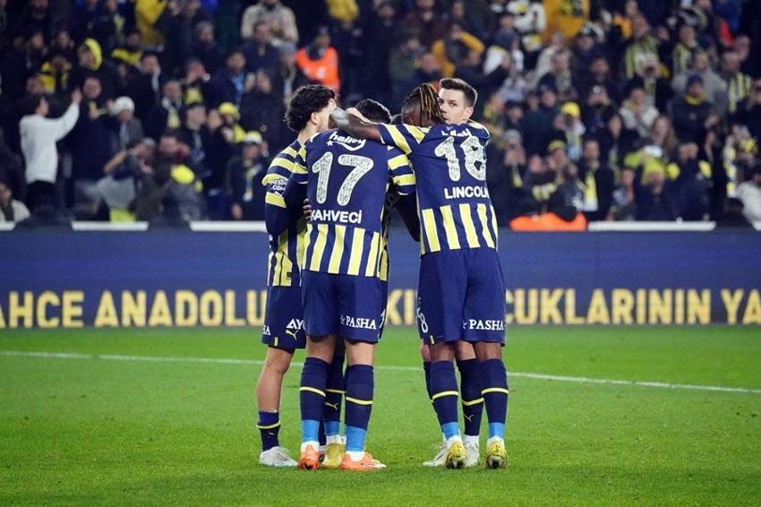 Enner Valencia'nın penaltısında kural hatası mı var? Deniz Çoban ve Bülent Yıldırım açıkladı